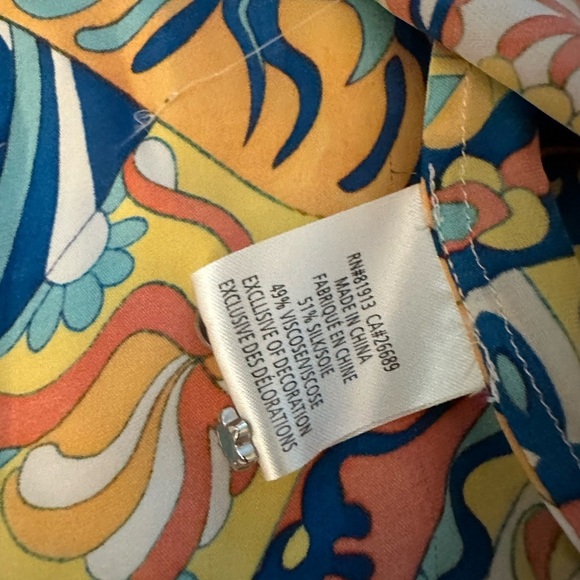 Robert Graham Gabriela Mosaic Tile Printed Shirt  (T3) - Picture 9 of 10